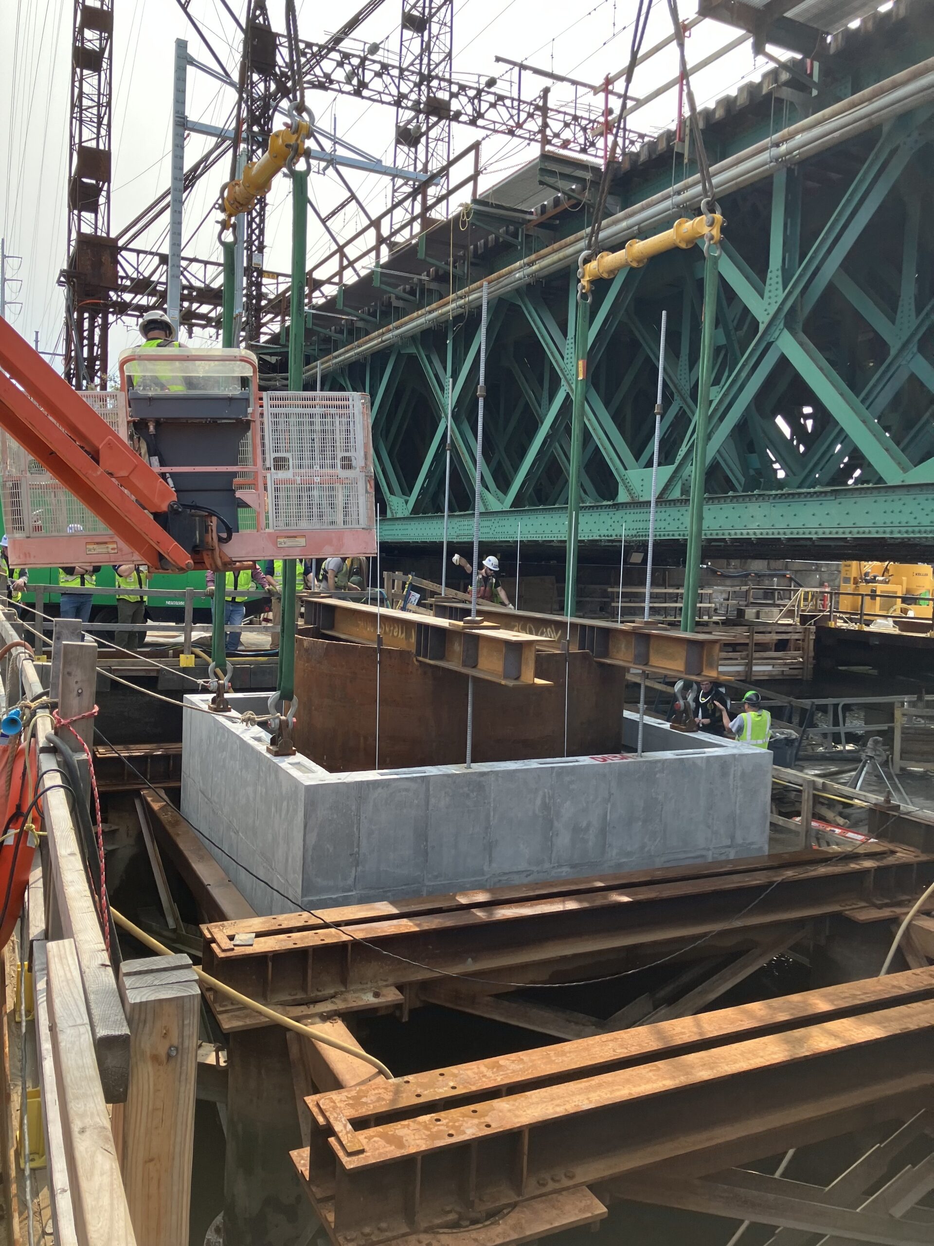 Installation of a 62 ton precast tub.